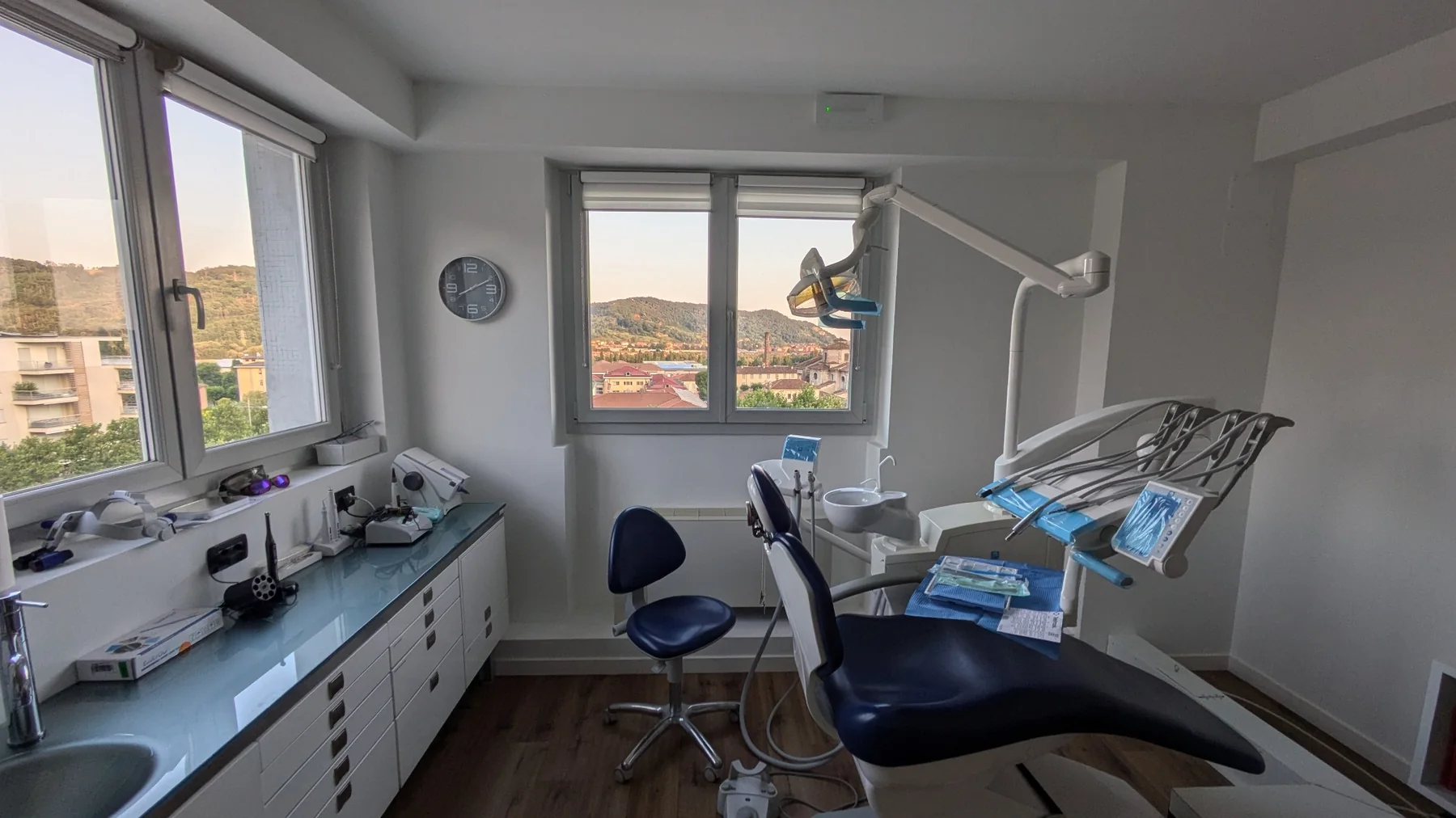 Sala operativa LDR con luce naturale